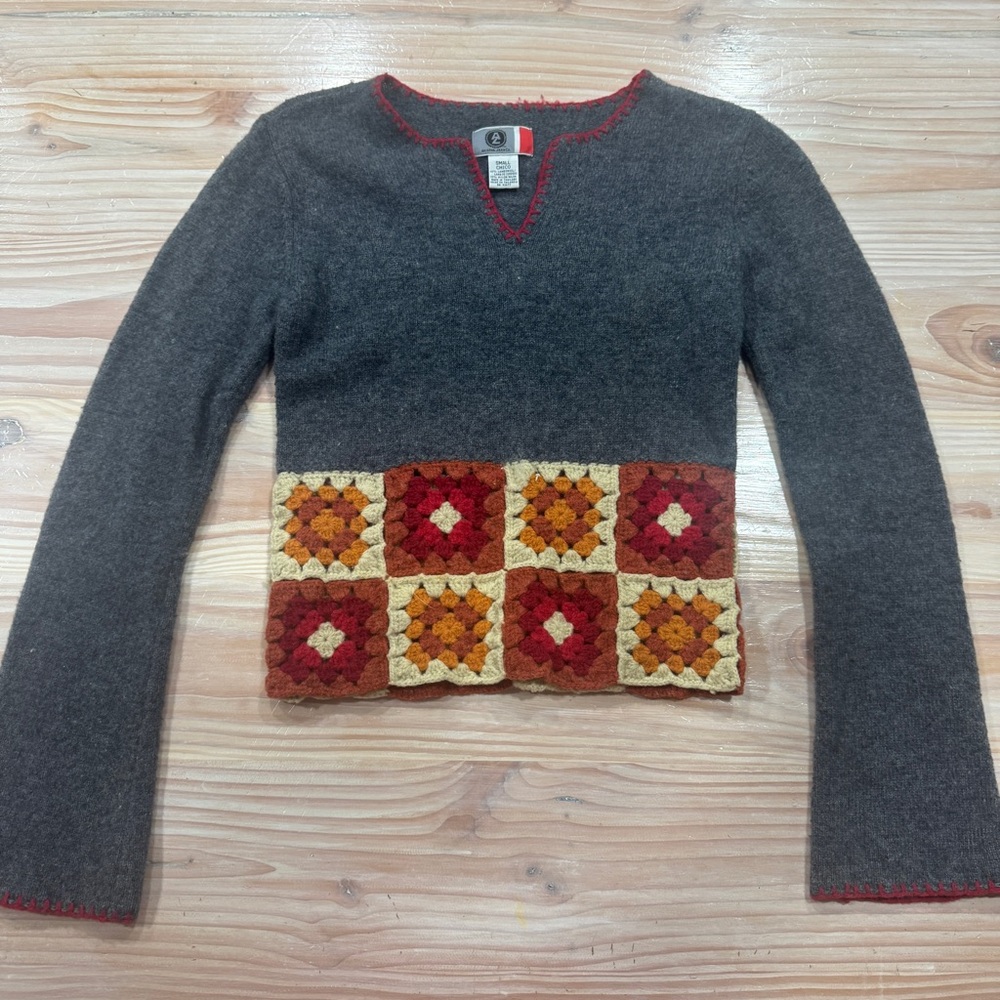 Lambs Wool Sweater with Multicolor Crochet